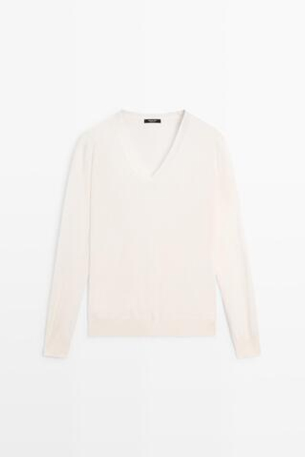 Massimo Dutti Джемпер из шерсти с V-образным вырезом, натуральный/кремовый