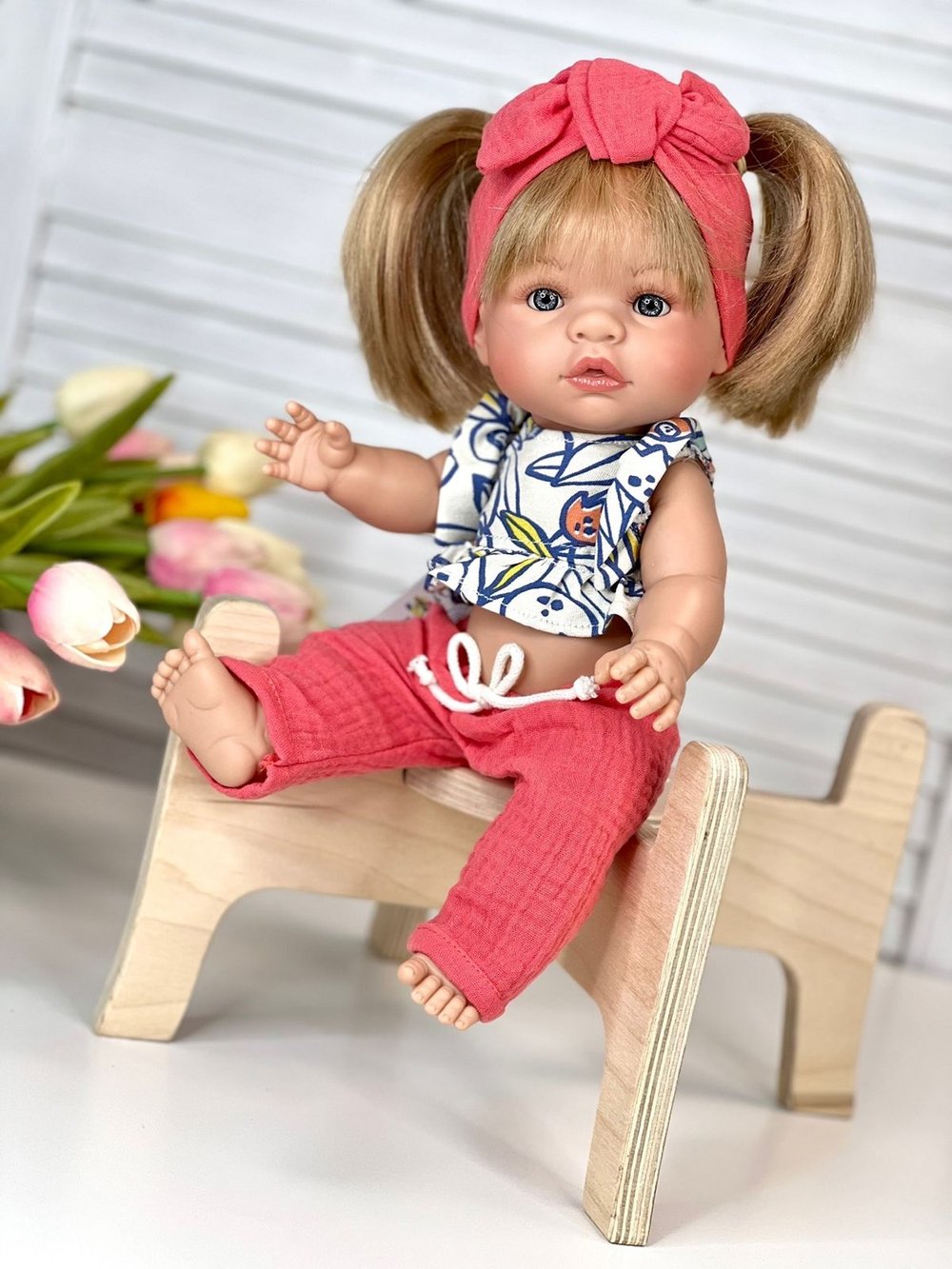 Кукла Nines виниловая 37см JOY (3064K)