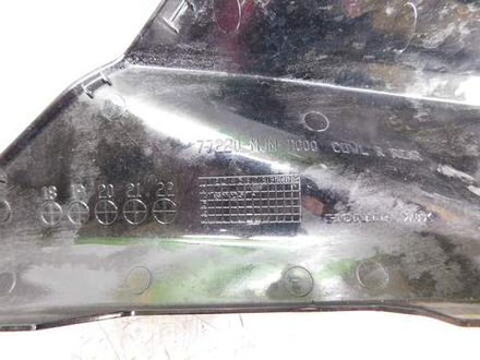 Пластик задний правый Honda VFR800 77220-MJM-D000