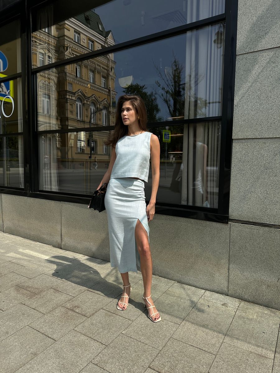 Блуза изо льна голубая