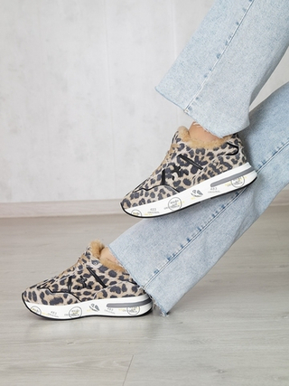 Кроссовки женские зимние