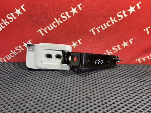 Петля спальника левая 2019г