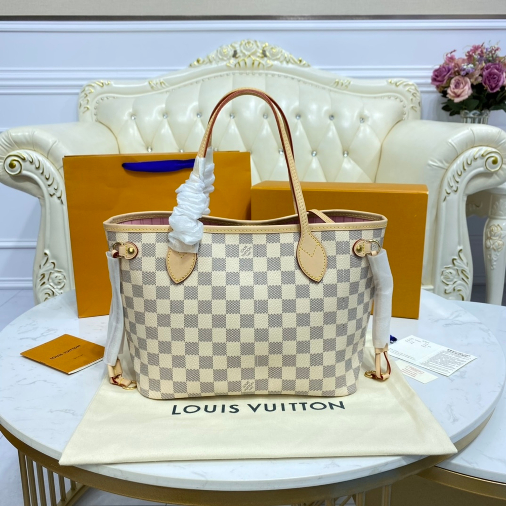 Louis Vuitton Neverfull PM