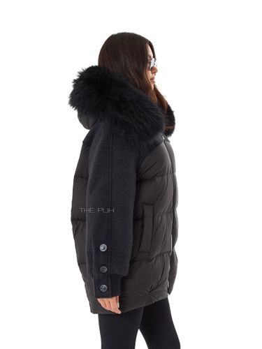 Удлиненный комбинированный пуховик черного цвета