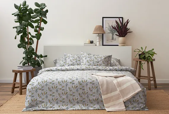 Комплект постельного белья "Ягоды тайги" из премиального сатина из коллекции russian north, 200х220 см