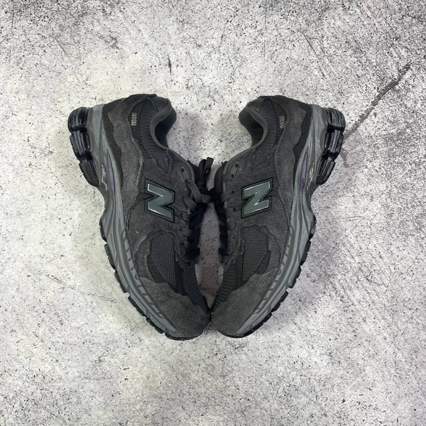 Кроссовки New Balance 2002R black