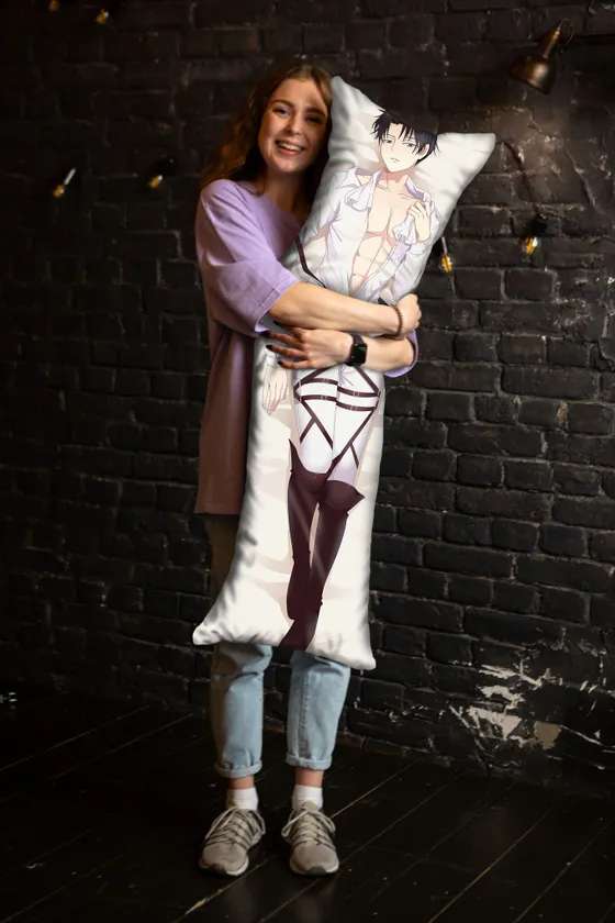 Дакимакура Леви Аккерман №4