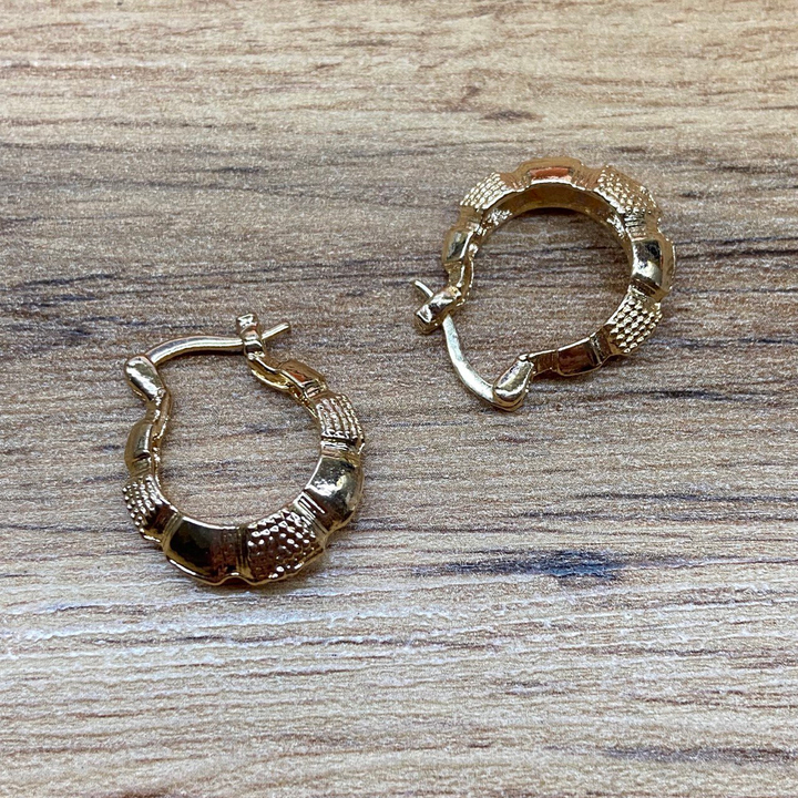 Серьги-булавки Xuping кольца круг узор точки глянец металл золотистый 2 см