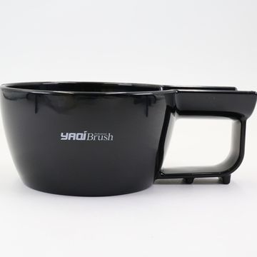 Пластиковая чаша для бритья с держателем для помазка Yaqi чёрного цвета