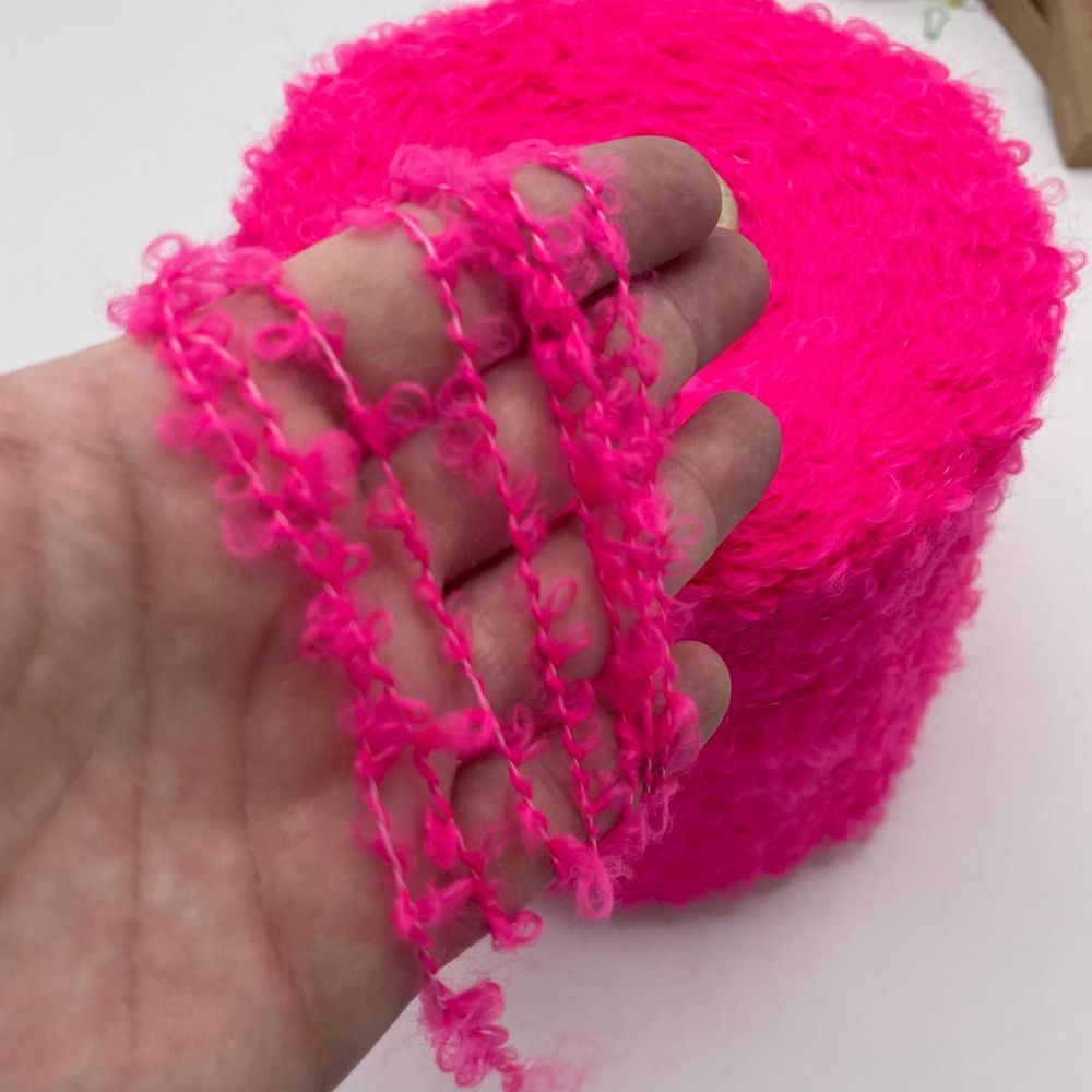 LAGOPOLANE 12% кид мохер 47% меринос 12% вискоза 15% полиамид 14% полиэстер