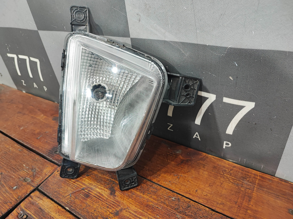 ПТФ передняя правая Hyundai Creta 1 (GS) 16-21 Б/У Оригинал 92208M0000