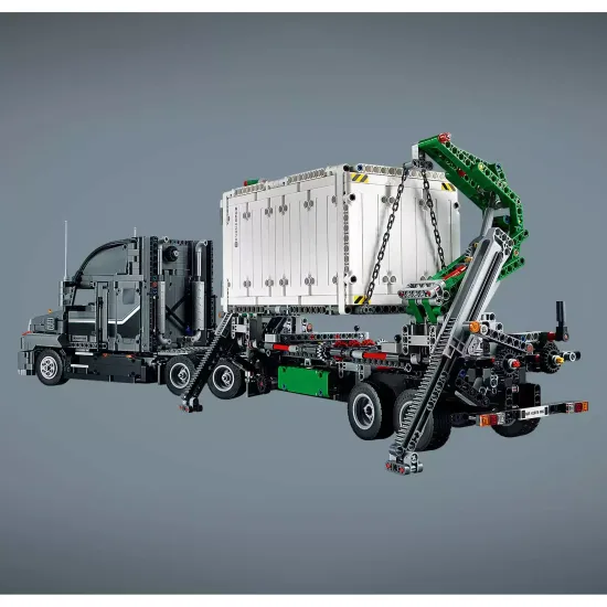 Конструктор LEGO Technic Грузовик MACK (42078)