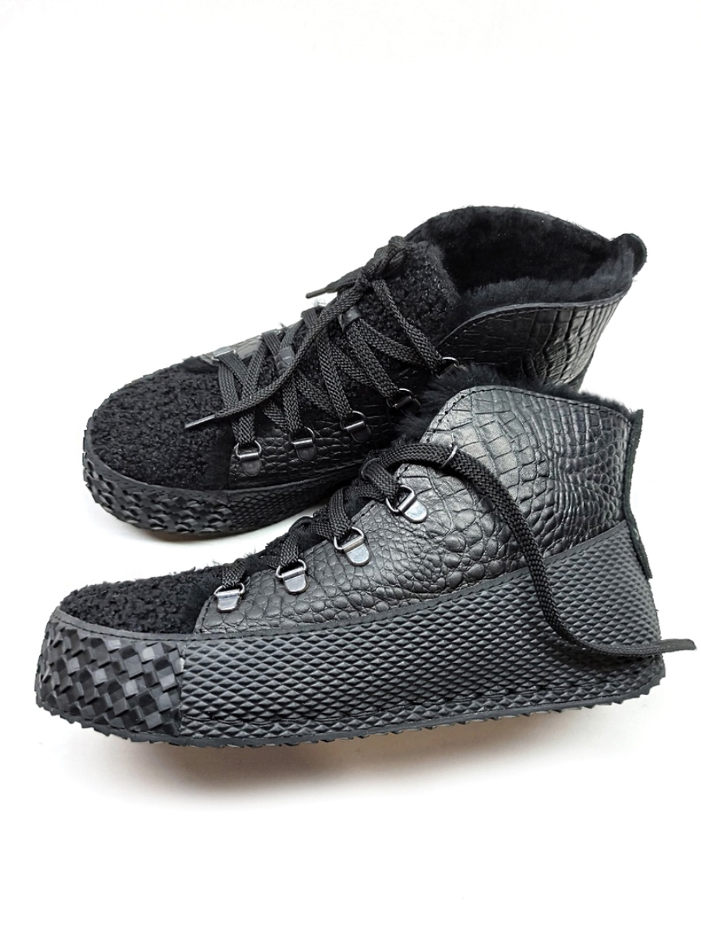 Ботинки "Black Croco"