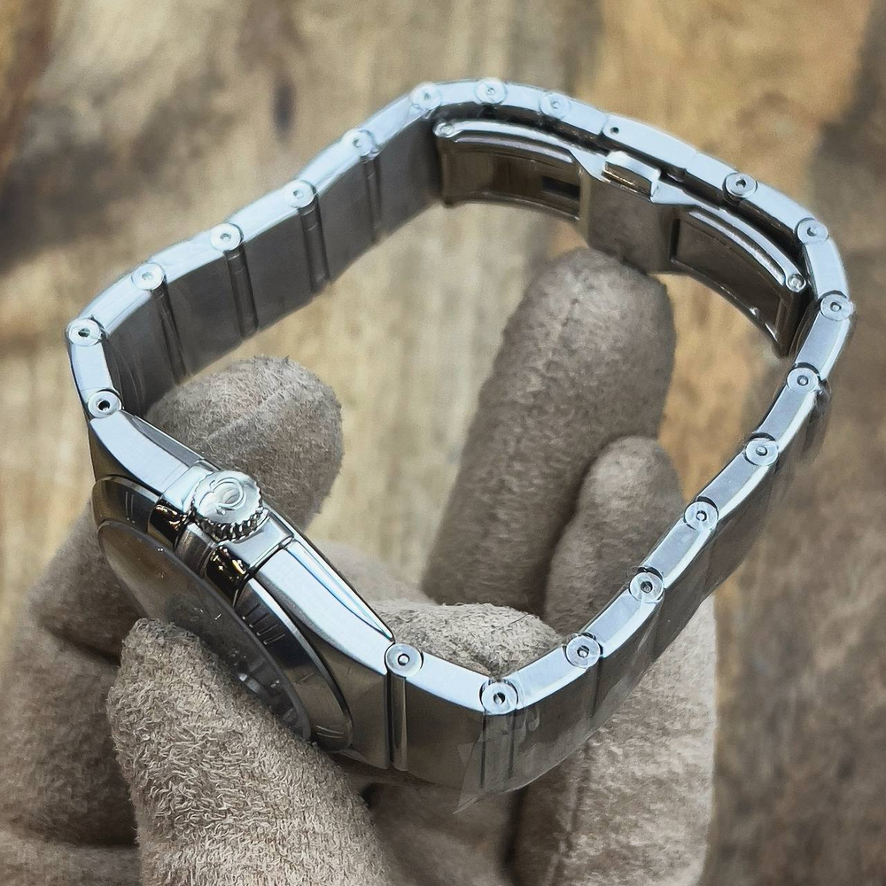 Часы Omega