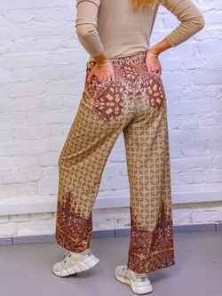 Широкие брюки "Оберег"