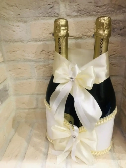 Украшение на шампанское