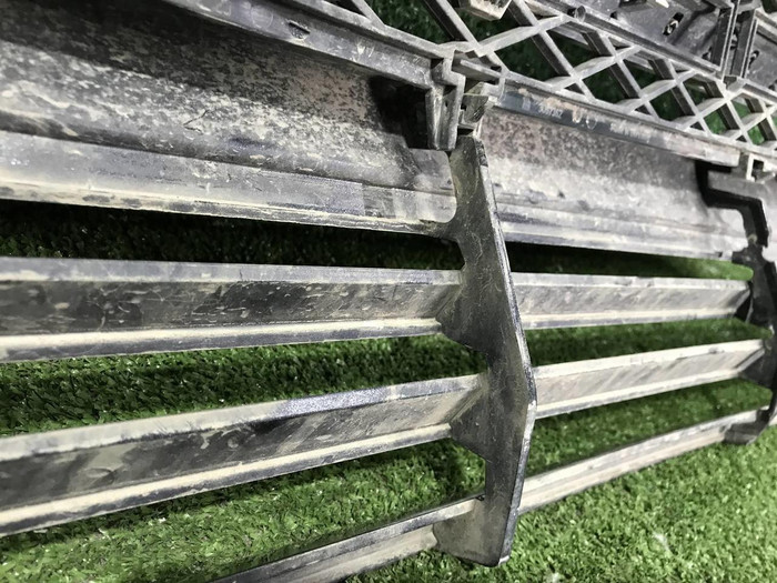 Решетка радиатора Mercedes G w463 (2008-2015)