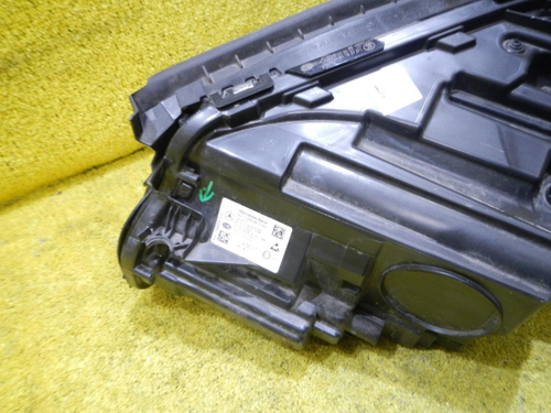 Битая Фара правая Mercedes E W213 (2016-2021) LED