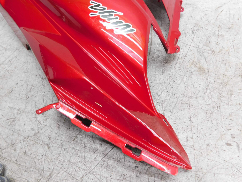 пластик боковой левый Kawasaki Ninja 1000 2011