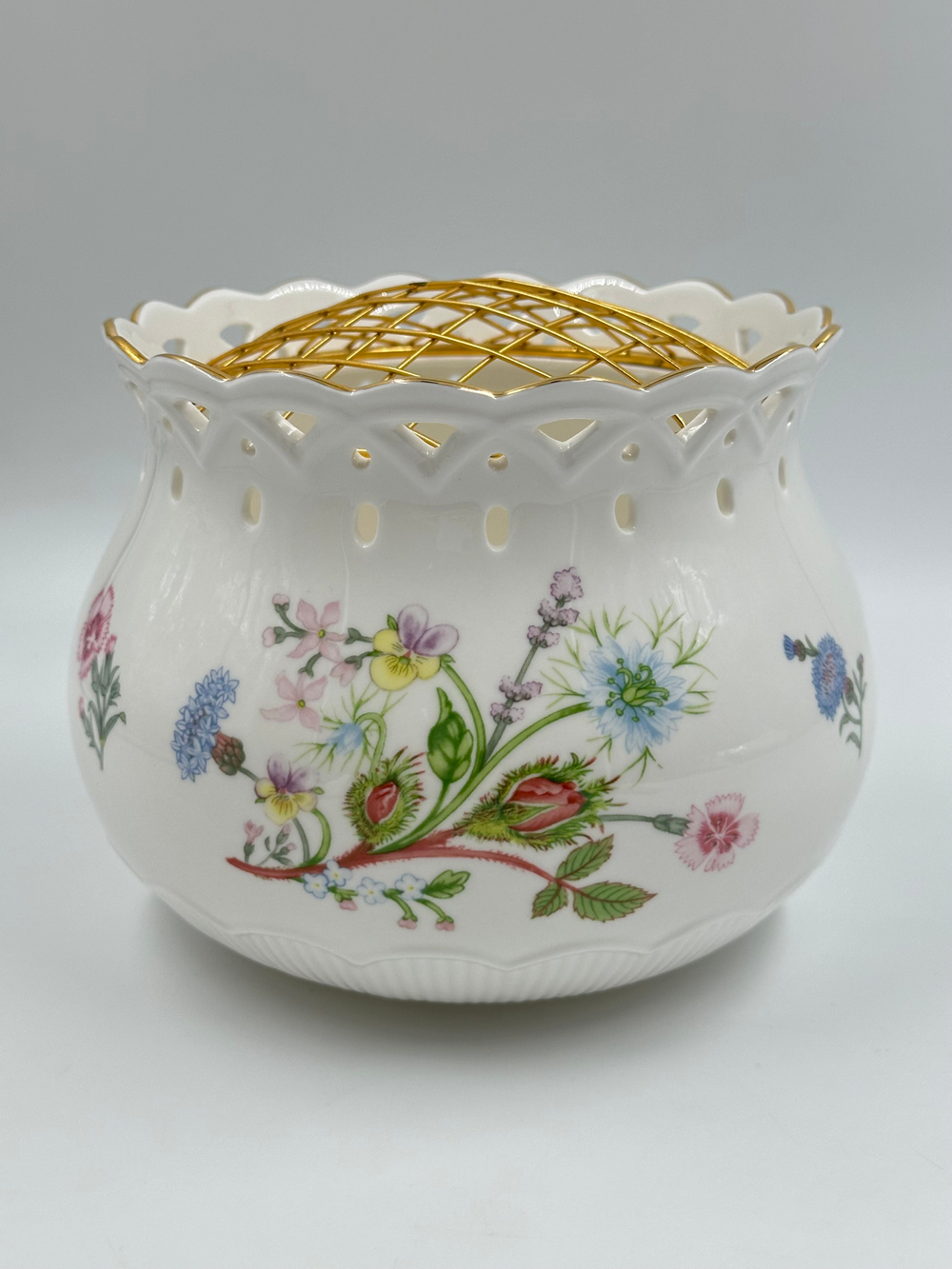 Роузбоул Aynsley