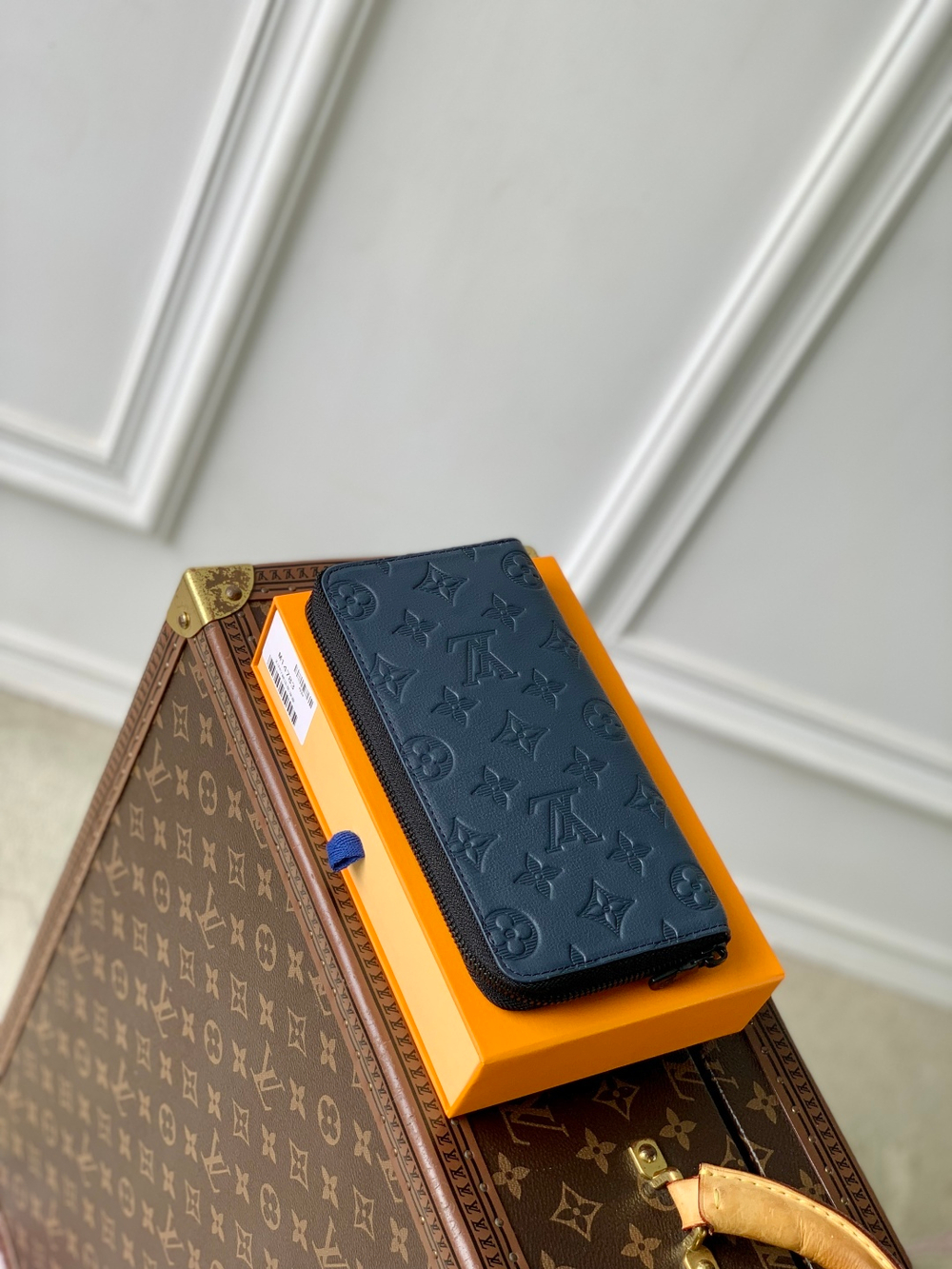 Louis Vuitton Zippy Vertical Wallet
