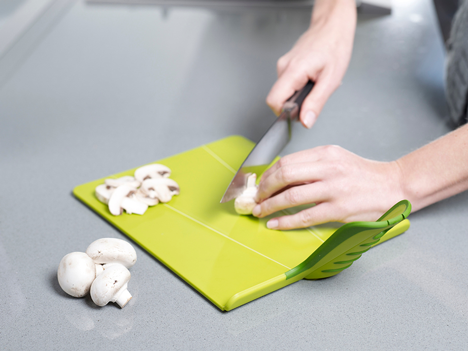 Доска разделочная Chop2Pot™ Plus средняя белая, Joseph Joseph