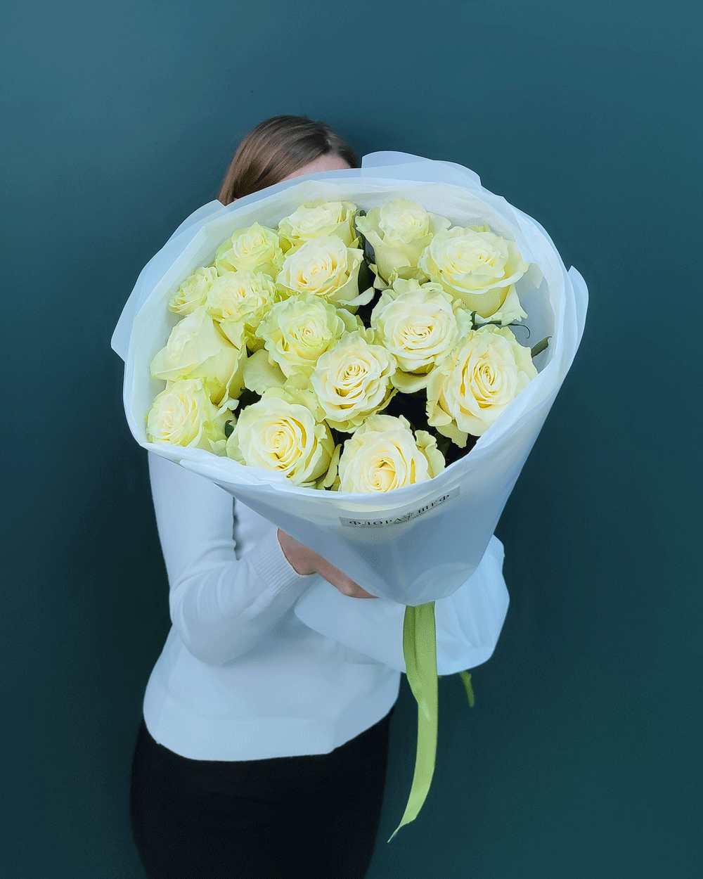 Роза белая Мондиаль,15 штук(00086)