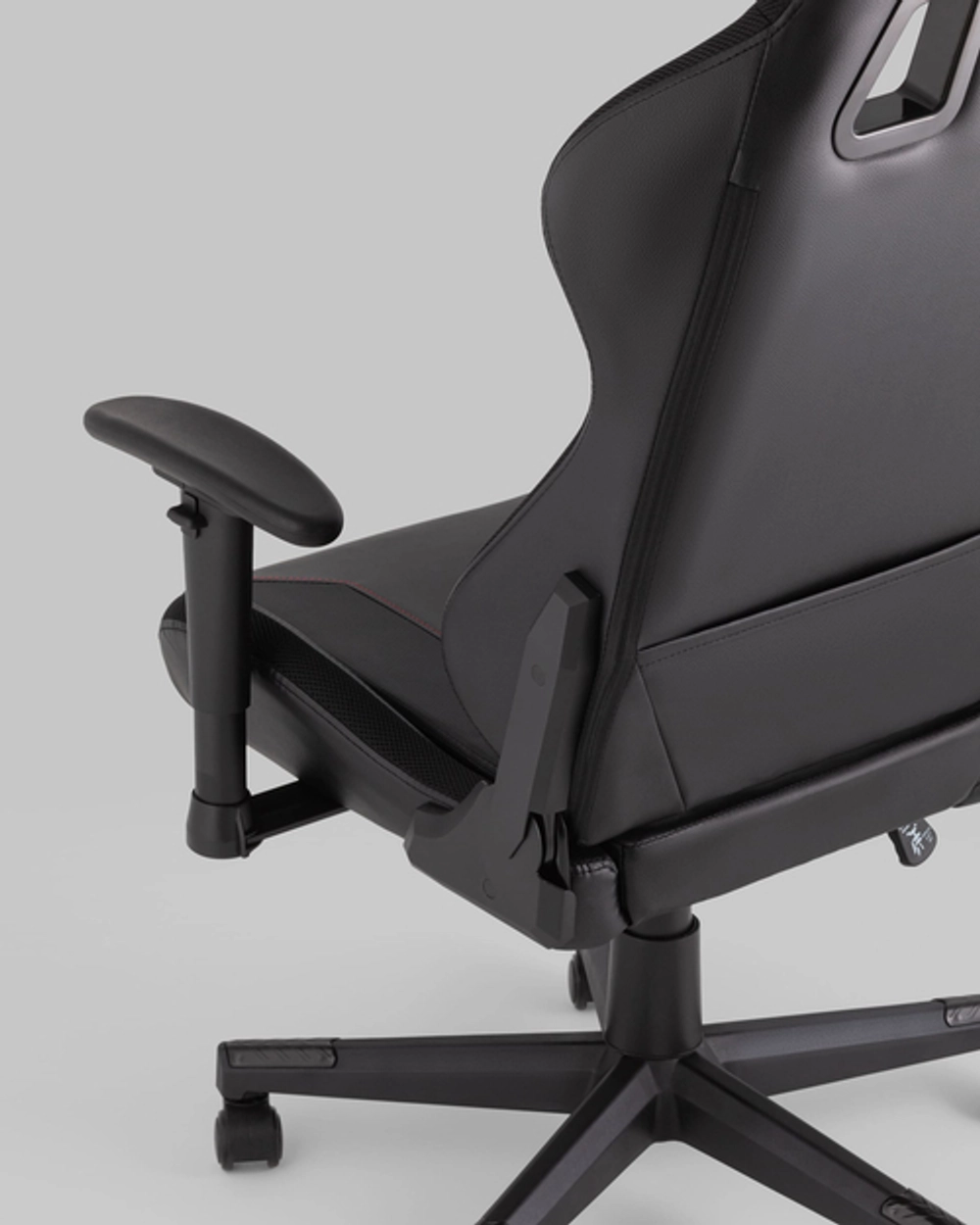 Кресло спортивное TopChairs GMM-080 черный