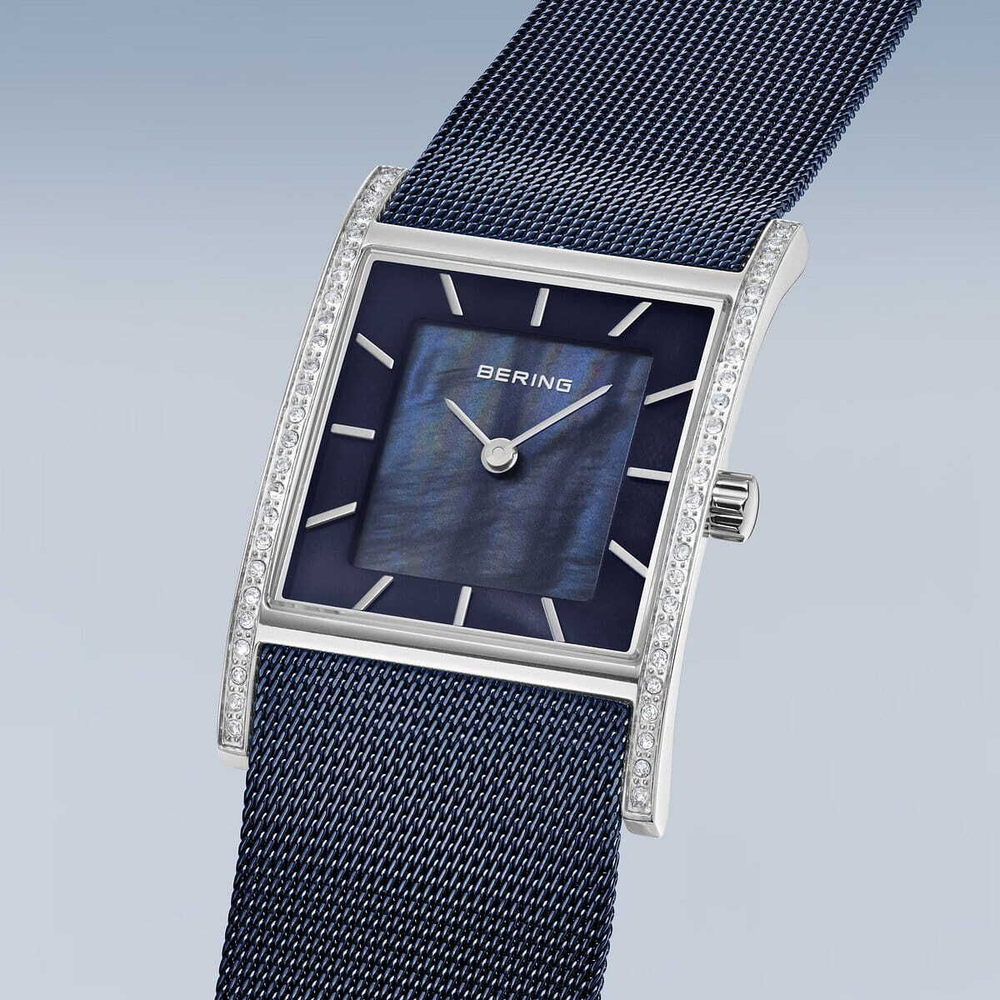 Женские наручные часы Bering 10426-397-S