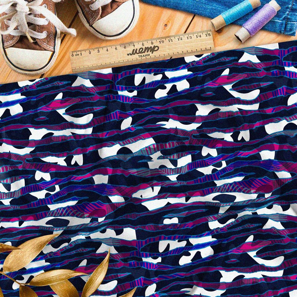 Ткань бифлекс ядовитый полосатый узор на чёрно-белом фоне