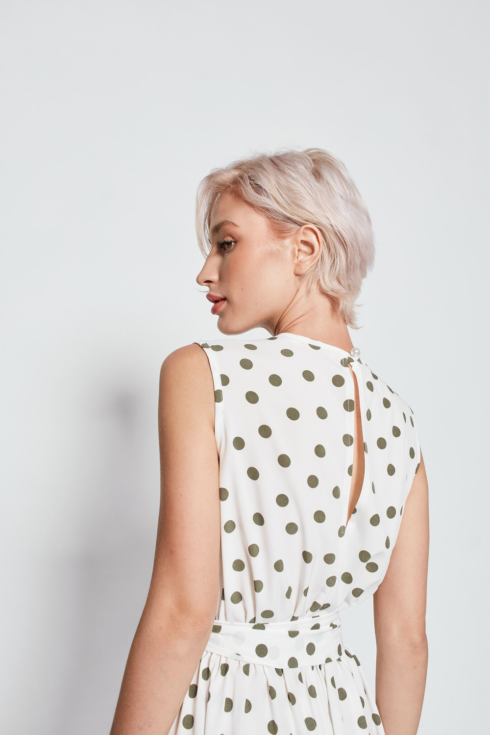 ПЛАТЬЕ КРАСОТКА БЕЛОГО ЦВЕТА