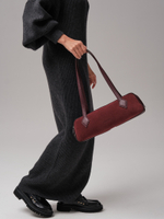 Замшевая сумка багет Deboro 31129 зимняя вишня