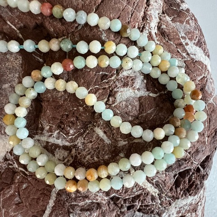 Амазонит. Камни для изделий на заказ. Цена зависит от вида заказанного изделия