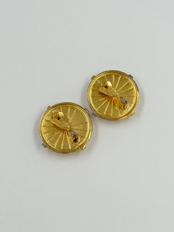 Крупные серьги с «жемчугом» YSL