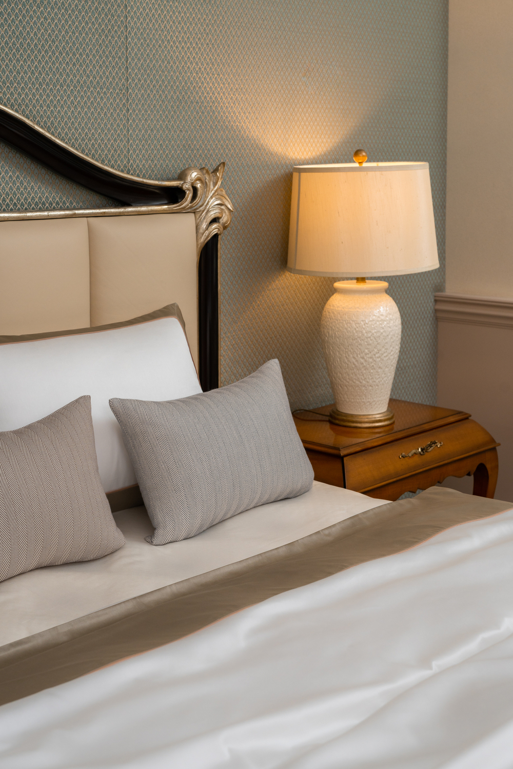 Постельное белье 2 спальное евро Сlaire Batiste Seine Diamante белое