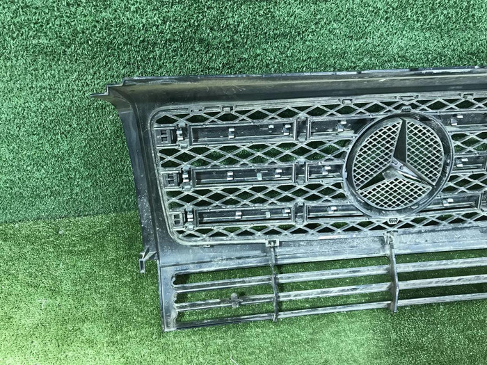 Решетка радиатора Mercedes G w463 (2008-2015)