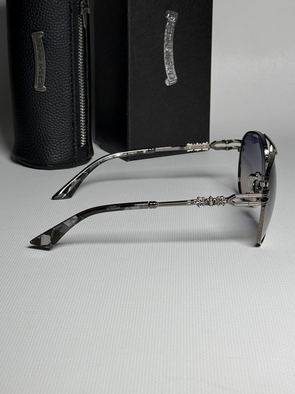 Солнцезащитные очки Chrome Hearts