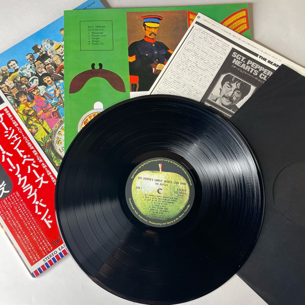 Винтажная виниловая пластинка LP The Beatles, Sgt. Pepper's Lonely Hearts Club Band (Япония 1976) (Оби)