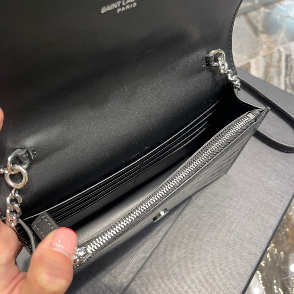 Saint Laurent Kate Chain Wallet 19 cm