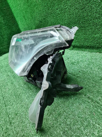 Битая Фара правая Toyota RAV4 4 CA40 (15-19) LED