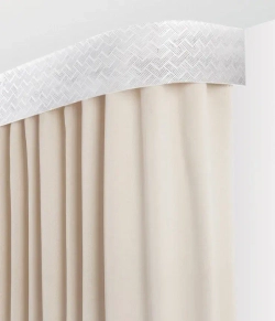 Пластиковый карниз с тиснением Legrand 2-х рядный Кант 1600 мм