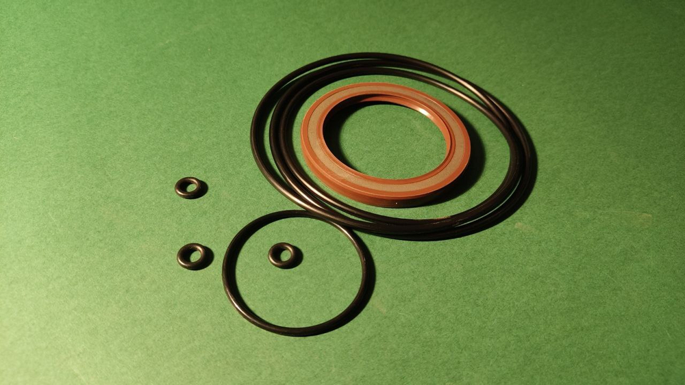 Комплект уплотнений и сальник для насоса Rexroth A11VLO190