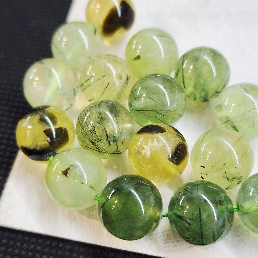 Пренит природный, бусины 12мм, штучно