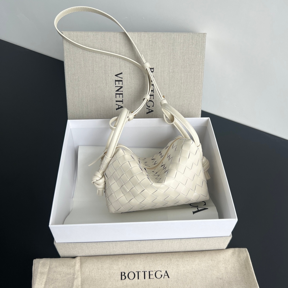 Bottega Veneta Small Loop Cross Body Bag 19 cm