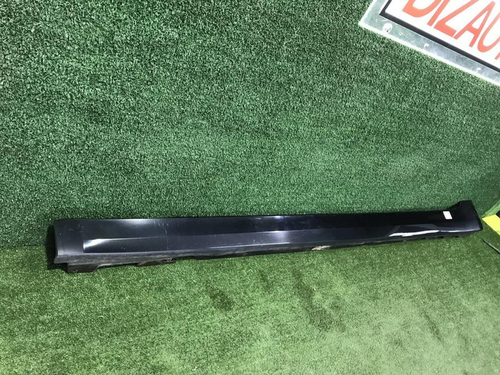 Накладка порога левая BMW 5er G30 G31 (2017-2020)