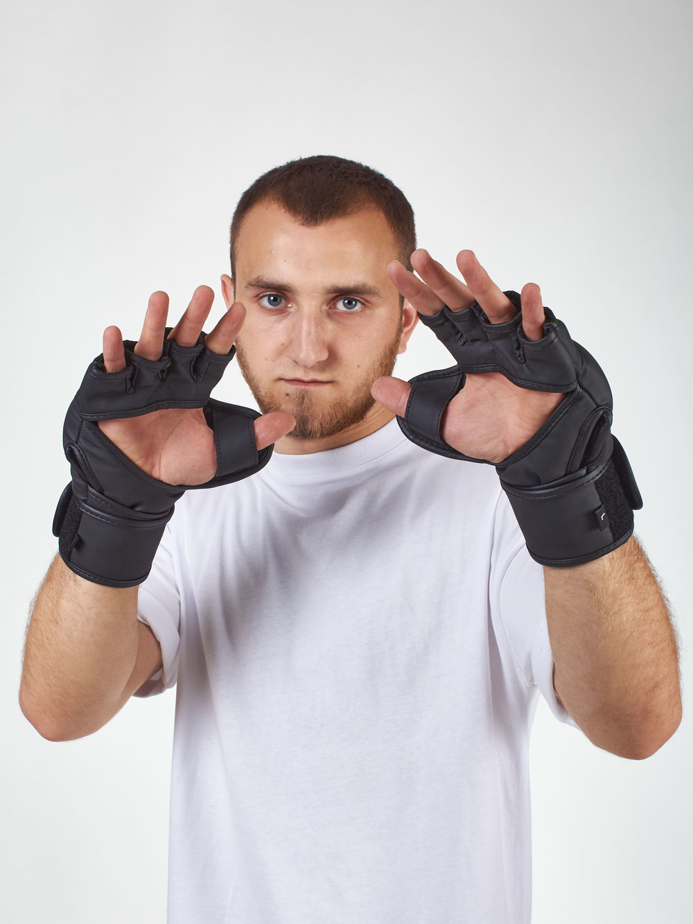 Перчатки для ММА Boybo B-series, черно-синие