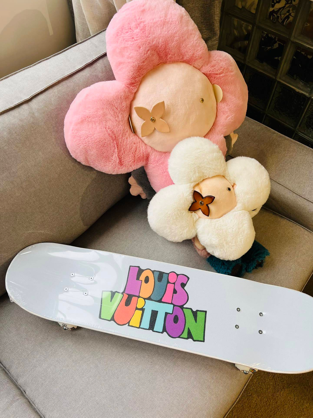 Louis Vuitton Skateboard Mng Comics
