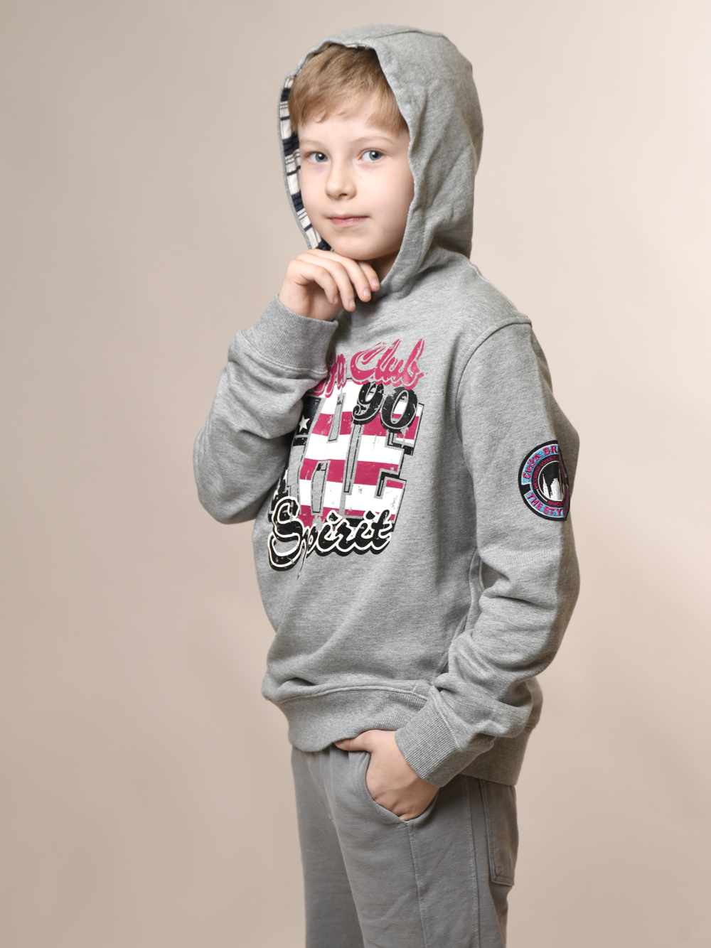 Толстовка с капюшоном для мальчика