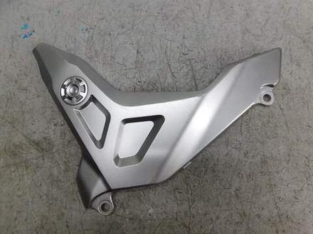 Пластик боковой левый Honda NC750X RH09 83631-MKW-D0