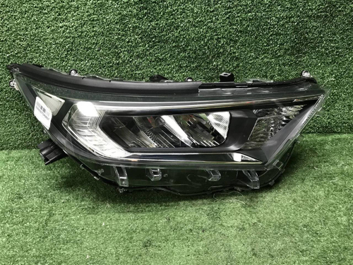 Фара правая Toyota RAV4 5 XA50 (2018-н.в.) LED